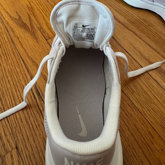 Nike Phoenix Waffle - Picture 13 of 15